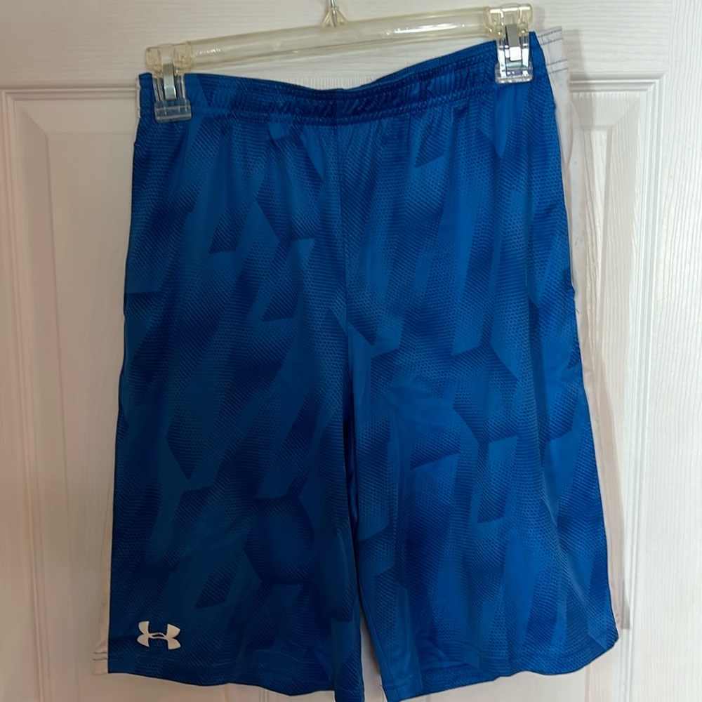 Under armor shorts for boys size ylg in good condition blue with white
